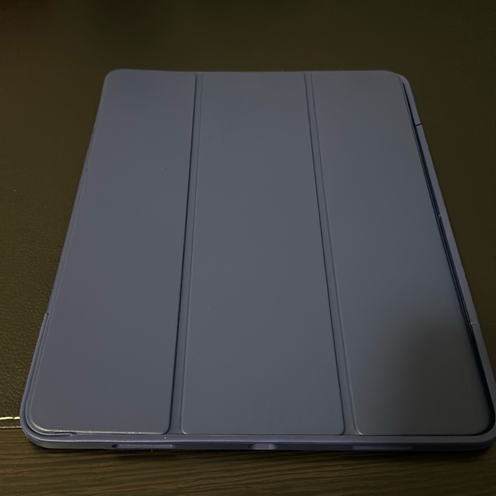 Otter Box case for IPad Pro 12”.